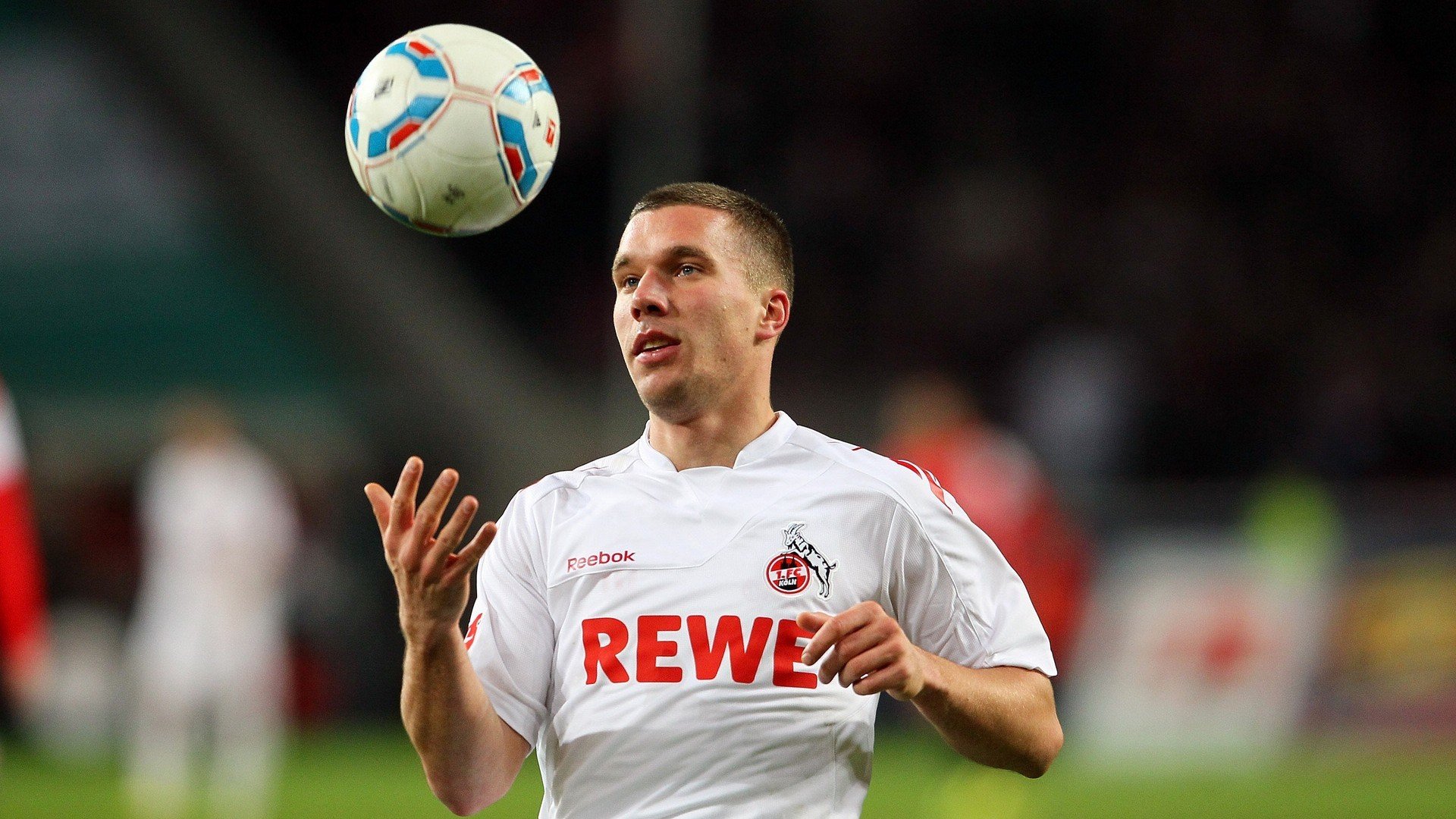 雷霆对阵新疆队,布克个人能力完全展现