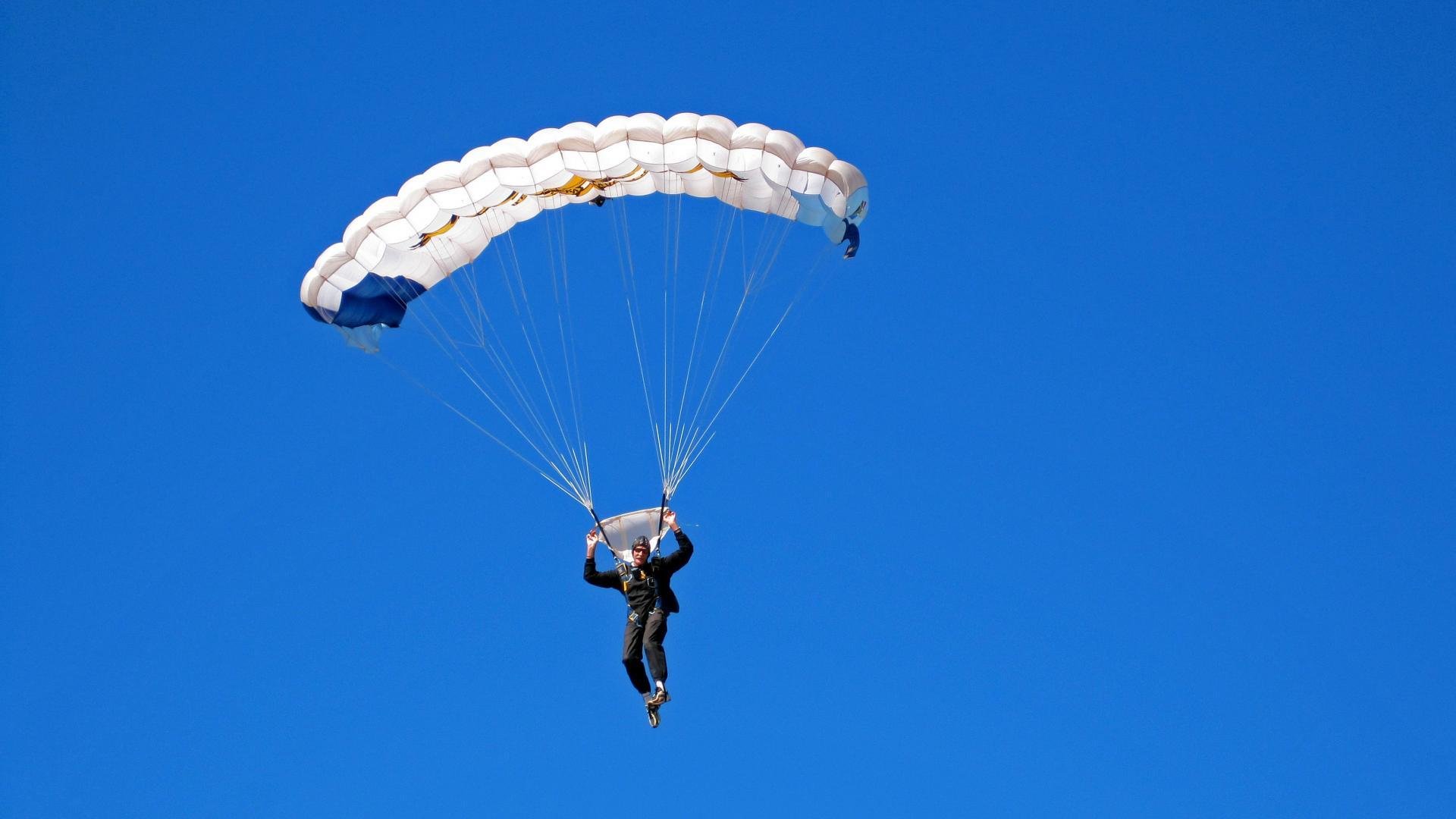 巴格达的月光与马德里的救赎，特奥如何跨越战场与绿茵场完成自我救赎