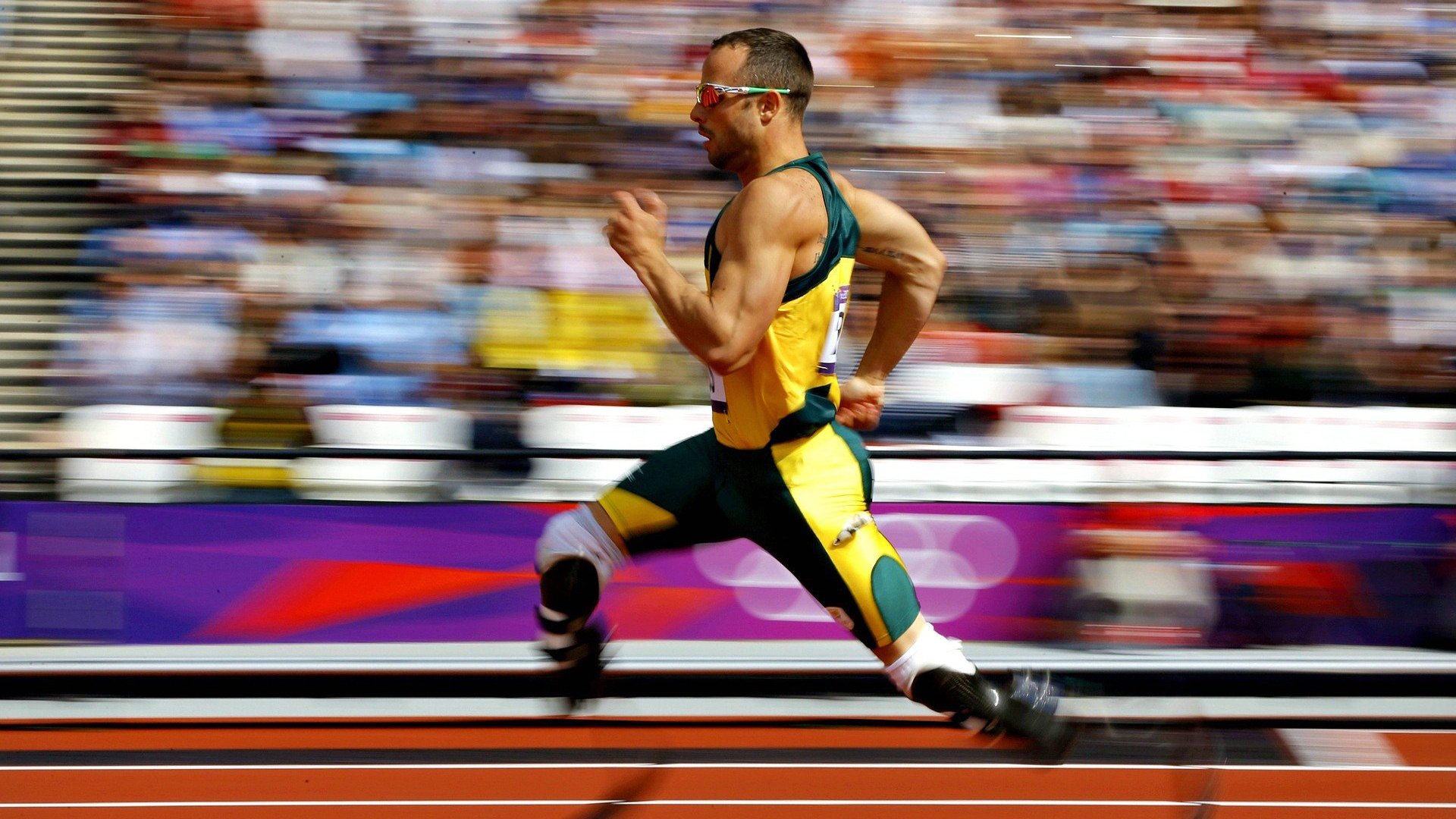 双线奇迹，莱万铁腕带队突围，罗马补时绝杀冰岛演绎终局艺术